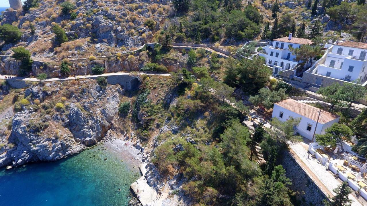 Апартаменты Douskos Beach House Идра Экстерьер фото
