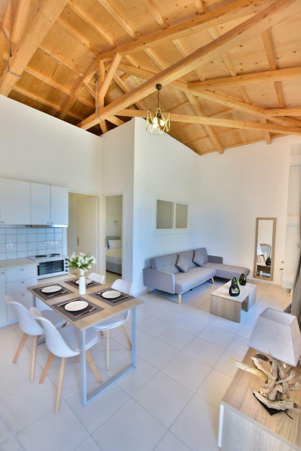 Апартаменты Douskos Beach House Идра Экстерьер фото
